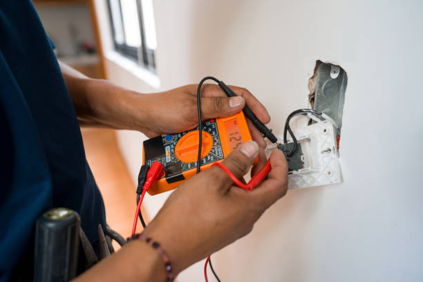 Best Affordable Emergency Electrician  in Mahtomedi, MN