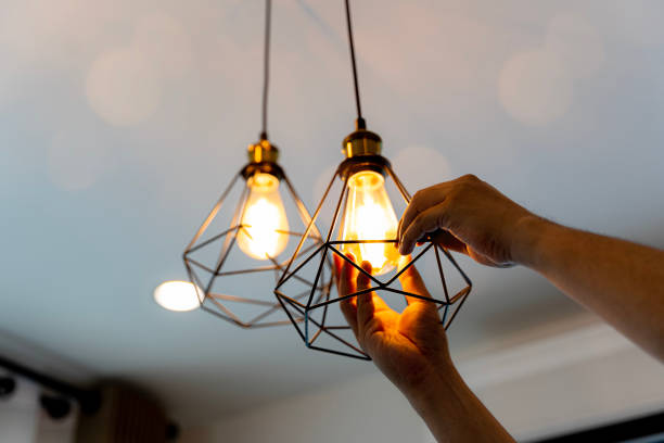 Best Commercial Electrician Services  in Mahtomedi, MN