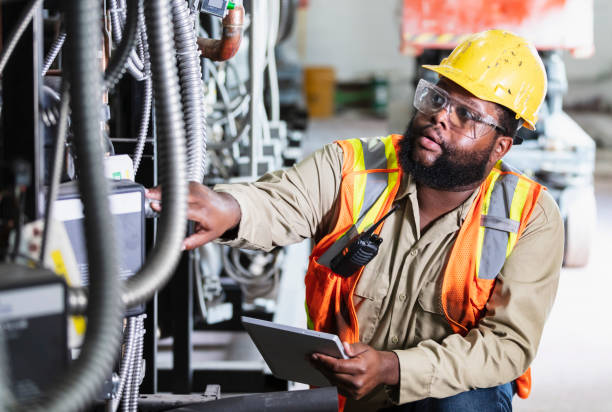 Best Electric Panel Repair  in Mahtomedi, MN