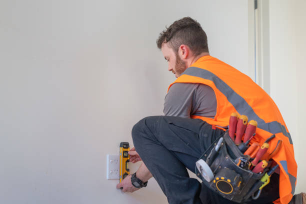 Best Emergency Electrician Near Me  in Mahtomedi, MN